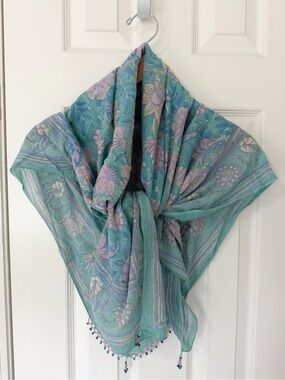 Taraliya by Anokhi Floral Print Scarf with beaded tassel detailing Vintage
